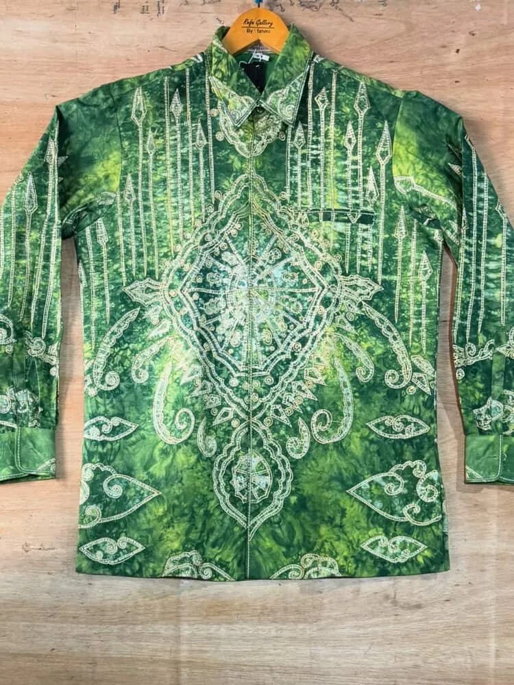 Kemeja Sasirangan Prada